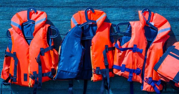 Best Life Jackets 2022 – Everything You Should Know About Life Jackets ...